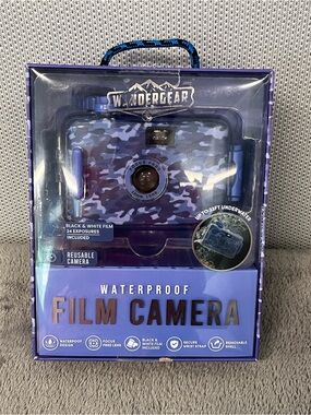 Waterproof / underwater Camera. Reusable. Film included. Great gift. New!